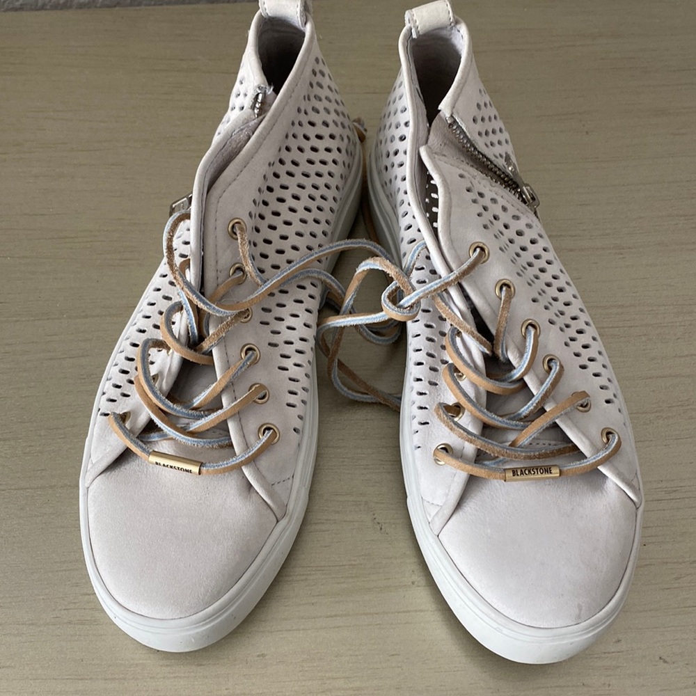 Brand new black stone sneaker